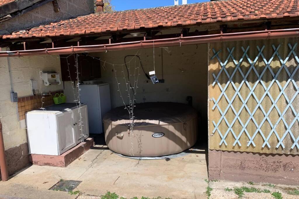 Bourgogne Villa avec Jacuzzi Saint-Julien-du-Sault Esterno foto